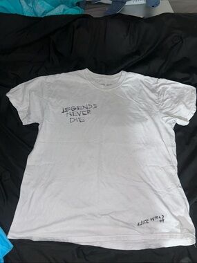 VLONE White 'Legends Never Die' Graphic Tee